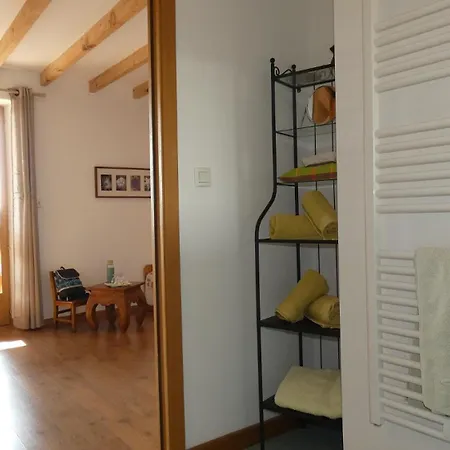 Oda ve Kahvaltı Plaine Et Colline Et Tables D'hotes Isere