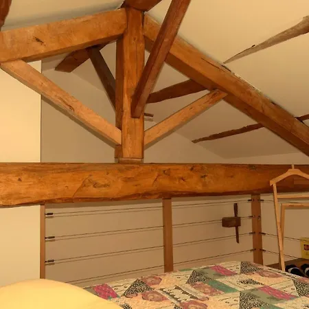 Plaine Et Colline Et Tables D'hotes Isere 3*